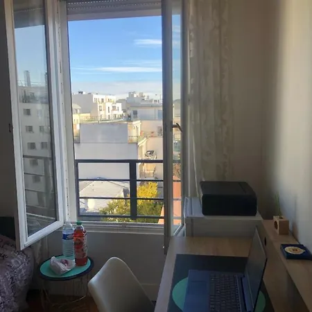 Tres Calme A 10mn De Paris * Courbevoie